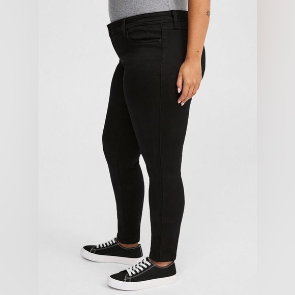Torrid Black Luxe Skinny Jean Size 20S - Picture 3 of 11